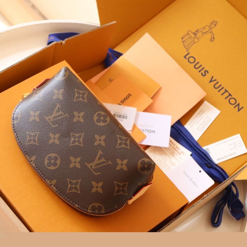 LV Clutch Bags